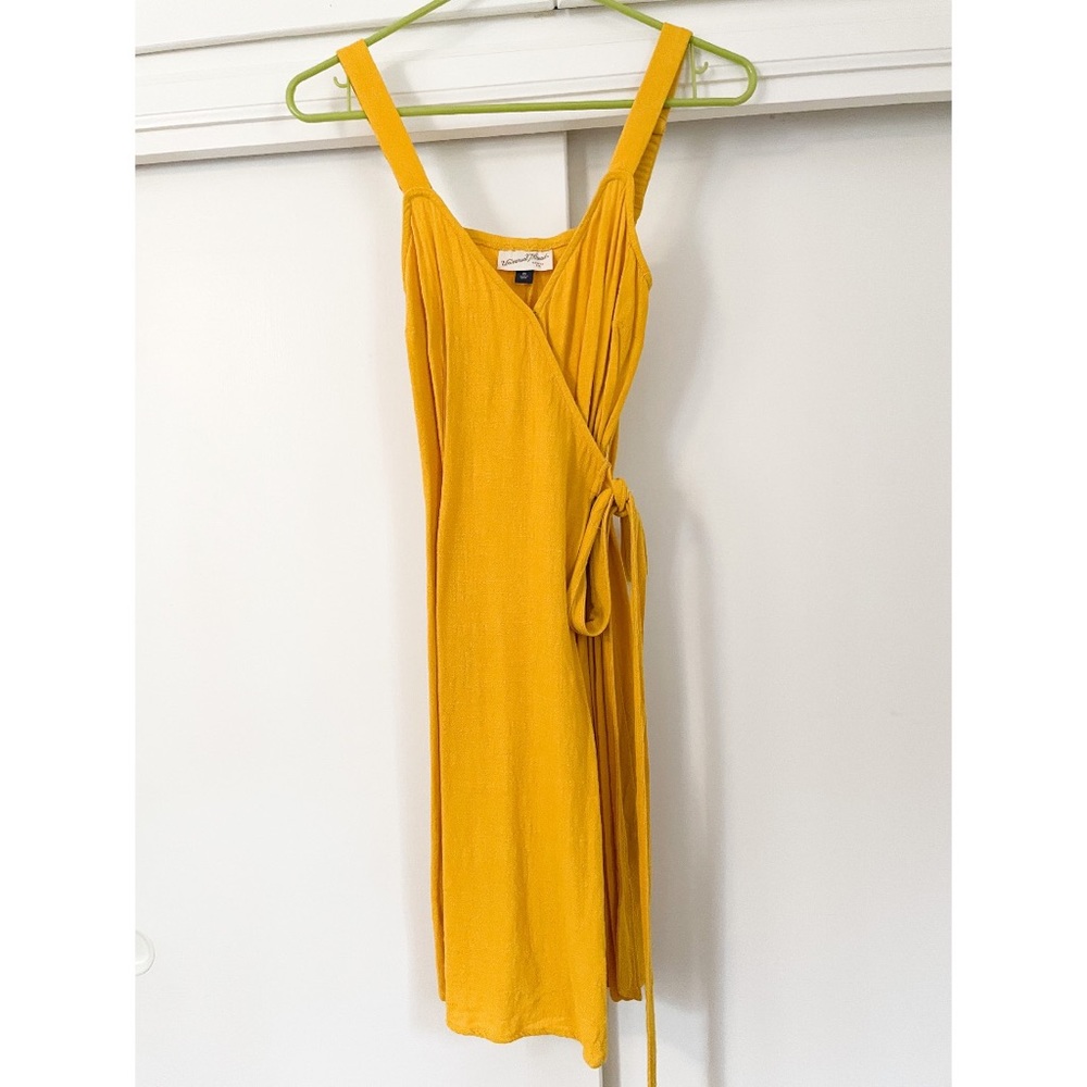 Linen-like wrap dress with snap and tie XS